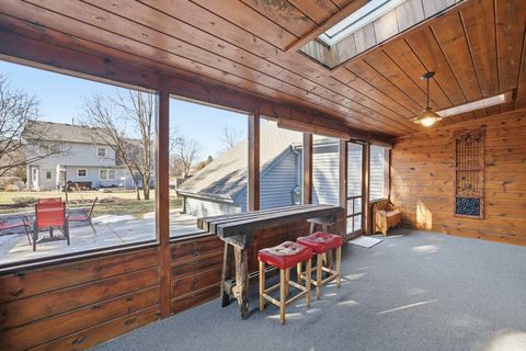 Tiny photo for 545 Blackhawk Drive, Batavia, IL 60510 (MLS # 12569549)