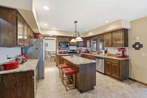 Tiny photo for 545 Blackhawk Drive, Batavia, IL 60510 (MLS # 12569549)