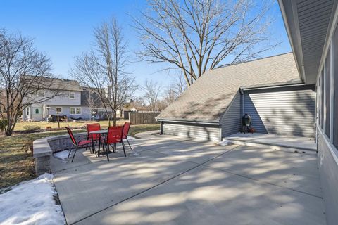 Tiny photo for 545 Blackhawk Drive, Batavia, IL 60510 (MLS # 12569549)
