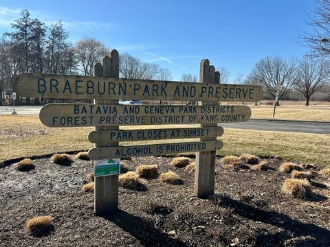 Tiny photo for 545 Blackhawk Drive, Batavia, IL 60510 (MLS # 12569549)