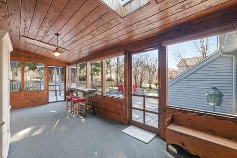 Tiny photo for 545 Blackhawk Drive, Batavia, IL 60510 (MLS # 12569549)