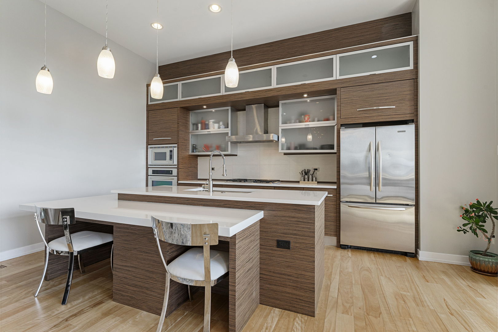 2408 W Rice Street 403
