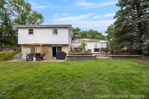 Tiny photo for 1881 Cambridge Lane, Wheaton, IL 60189 (MLS # 12685977)