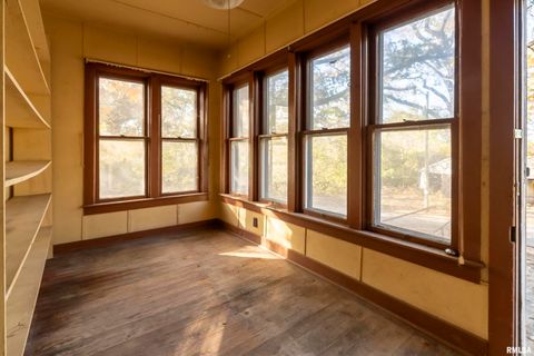 Tiny photo for 1250 E PARK Street, Carbondale, IL 62901 (MLS # EB455822)