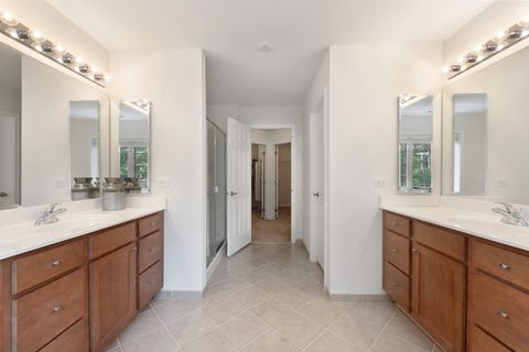 Tiny photo for 146 Paxton Road #4, Bloomingdale, IL 60108 (MLS # 12505355)