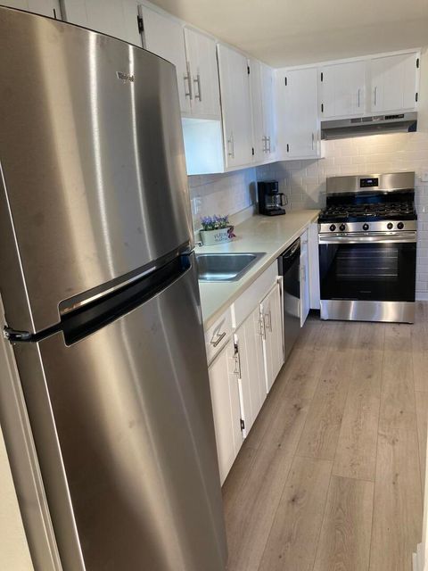 Tiny photo for 166 Chatham Court #B, Bloomingdale, IL 60108 (MLS # 12602437)