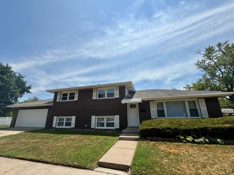 Photo of 14101 S Saginaw Avenue, Burnham, IL 60633 (MLS # 12488648)