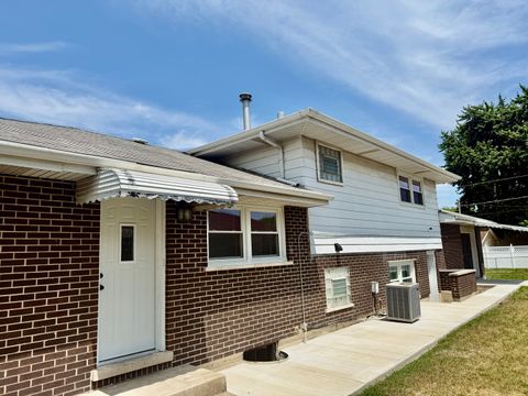 Tiny photo for 14101 S Saginaw Avenue, Burnham, IL 60633 (MLS # 12488648)
