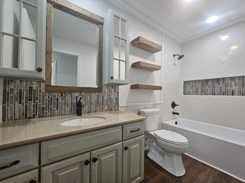 Tiny photo for 4411 Woodglen Lane, Mt Vernon, IL 62864 (MLS # 12690894)