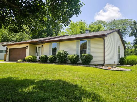 Photo of 4411 Woodglen Lane, Mt Vernon, IL 62864 (MLS # 12690894)