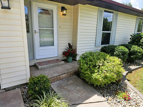 Tiny photo for 4411 Woodglen Lane, Mt Vernon, IL 62864 (MLS # 12690894)