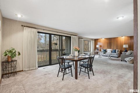 Tiny photo for 2200 36TH Street #3C, Rock Island, IL 61201 (MLS # QC4269651)