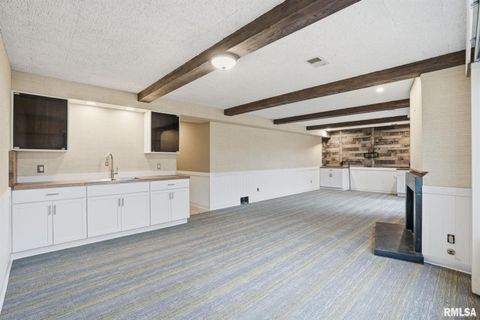 Tiny photo for 2200 36TH Street #3C, Rock Island, IL 61201 (MLS # QC4269651)