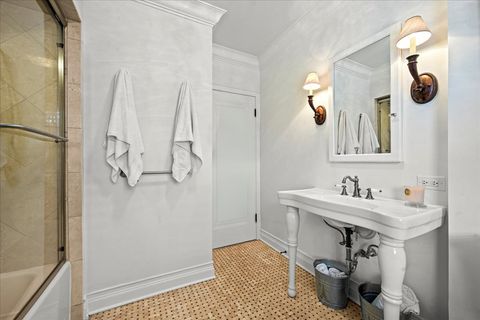 Tiny photo for 121 Robsart Road, Kenilworth, IL 60043 (MLS # 12571619)