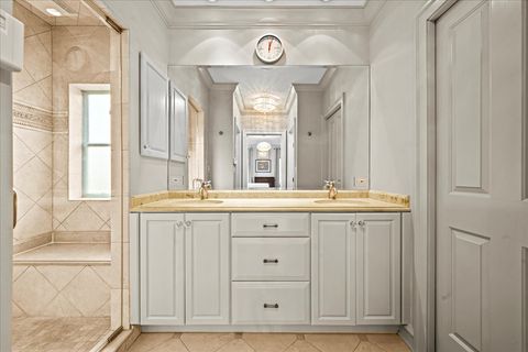 Tiny photo for 121 Robsart Road, Kenilworth, IL 60043 (MLS # 12571619)