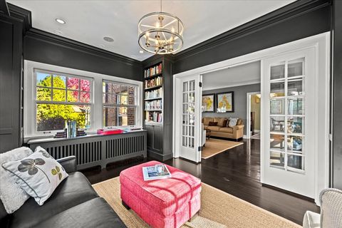 Tiny photo for 121 Robsart Road, Kenilworth, IL 60043 (MLS # 12571619)