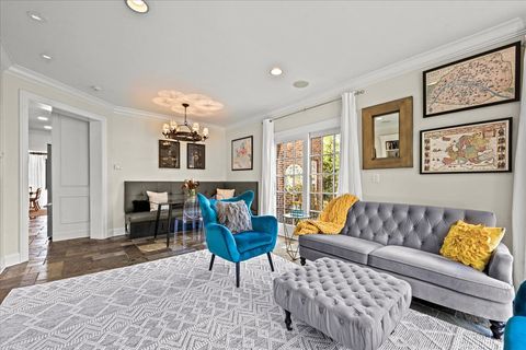 Tiny photo for 121 Robsart Road, Kenilworth, IL 60043 (MLS # 12571619)