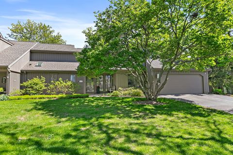 Tiny photo for 535 Woodview Road, Lake Barrington, IL 60010 (MLS # 12479264)