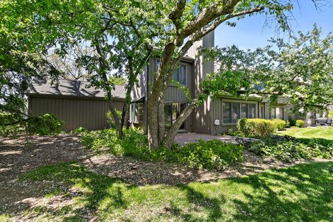 Tiny photo for 535 Woodview Road, Lake Barrington, IL 60010 (MLS # 12479264)