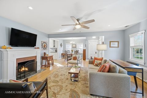 Tiny photo for 5703 Lee Avenue, Downers Grove, IL 60516 (MLS # 12498571)