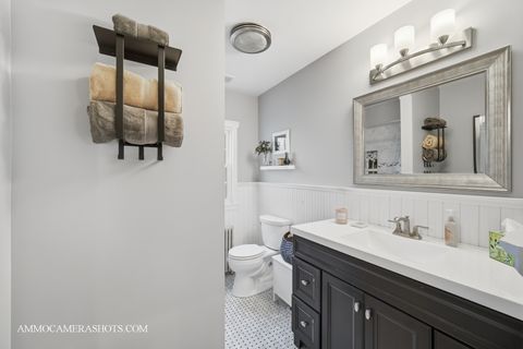 Tiny photo for 5703 Lee Avenue, Downers Grove, IL 60516 (MLS # 12498571)