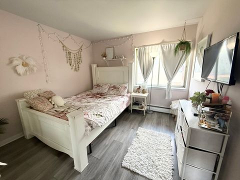 Tiny photo for 605 N Wolf Road #B9, Hillside, IL 60162 (MLS # 12479768)