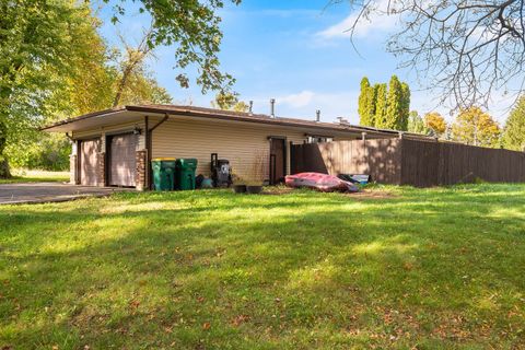 Tiny photo for 12106 Baker Terrace, Woodstock, IL 60098 (MLS # 12541406)