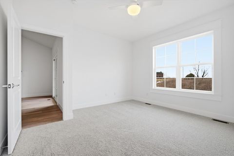 Tiny photo for 8 Stone Mill Court, Bloomington, IL 61705 (MLS # 12573550)