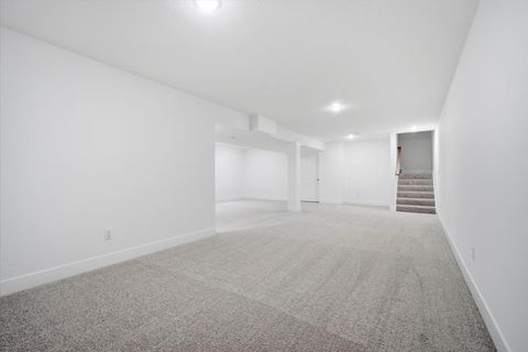 Tiny photo for 8 Stone Mill Court, Bloomington, IL 61705 (MLS # 12573550)