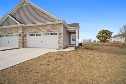 Photo of 8 Stone Mill Court, Bloomington, IL 61705 (MLS # 12573550)