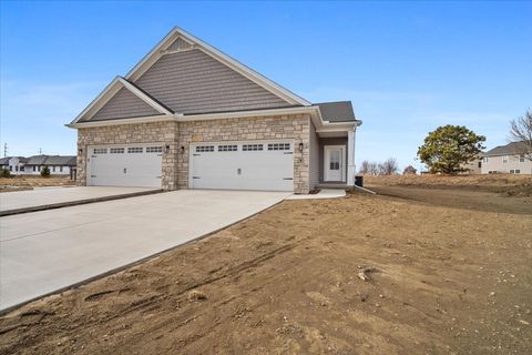 Tiny photo for 8 Stone Mill Court, Bloomington, IL 61705 (MLS # 12573550)