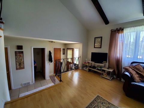 Tiny photo for 8052 W Lyons Street, Niles, IL 60714 (MLS # 12633965)