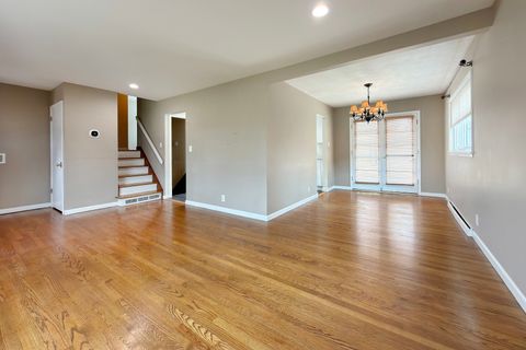 Tiny photo for 240 Hatlen Avenue, Mount Prospect, IL 60056 (MLS # 12581455)