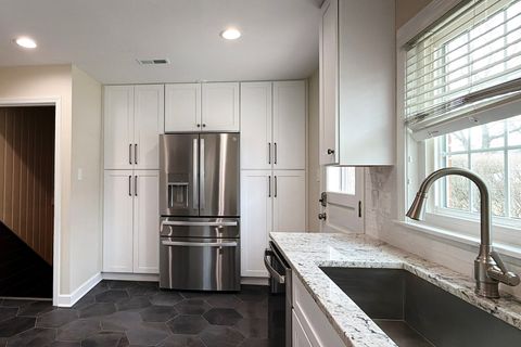 Tiny photo for 240 Hatlen Avenue, Mount Prospect, IL 60056 (MLS # 12581455)