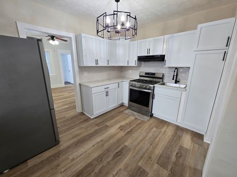 Tiny photo for 2220 15th Avenue, Rockford, IL 61104 (MLS # 12526035)