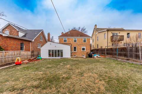 Tiny photo for 803 S Vine Avenue, Park Ridge, IL 60068 (MLS # 12590145)