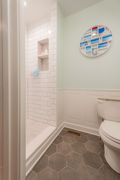 Tiny photo for 803 S Vine Avenue, Park Ridge, IL 60068 (MLS # 12590145)