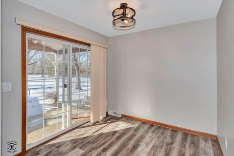 Tiny photo for 23336 S Kings Road, Steger, IL 60475 (MLS # 12521339)