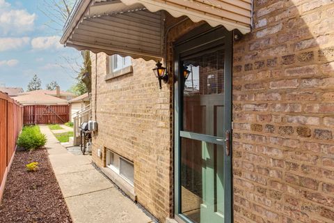 Tiny photo for 2720 N Beulah Avenue, River Grove, IL 60171 (MLS # 12619427)