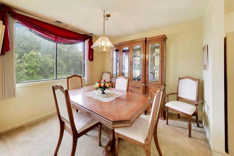 Tiny photo for 440 Raintree Court #2J, Glen Ellyn, IL 60137 (MLS # 12738560)
