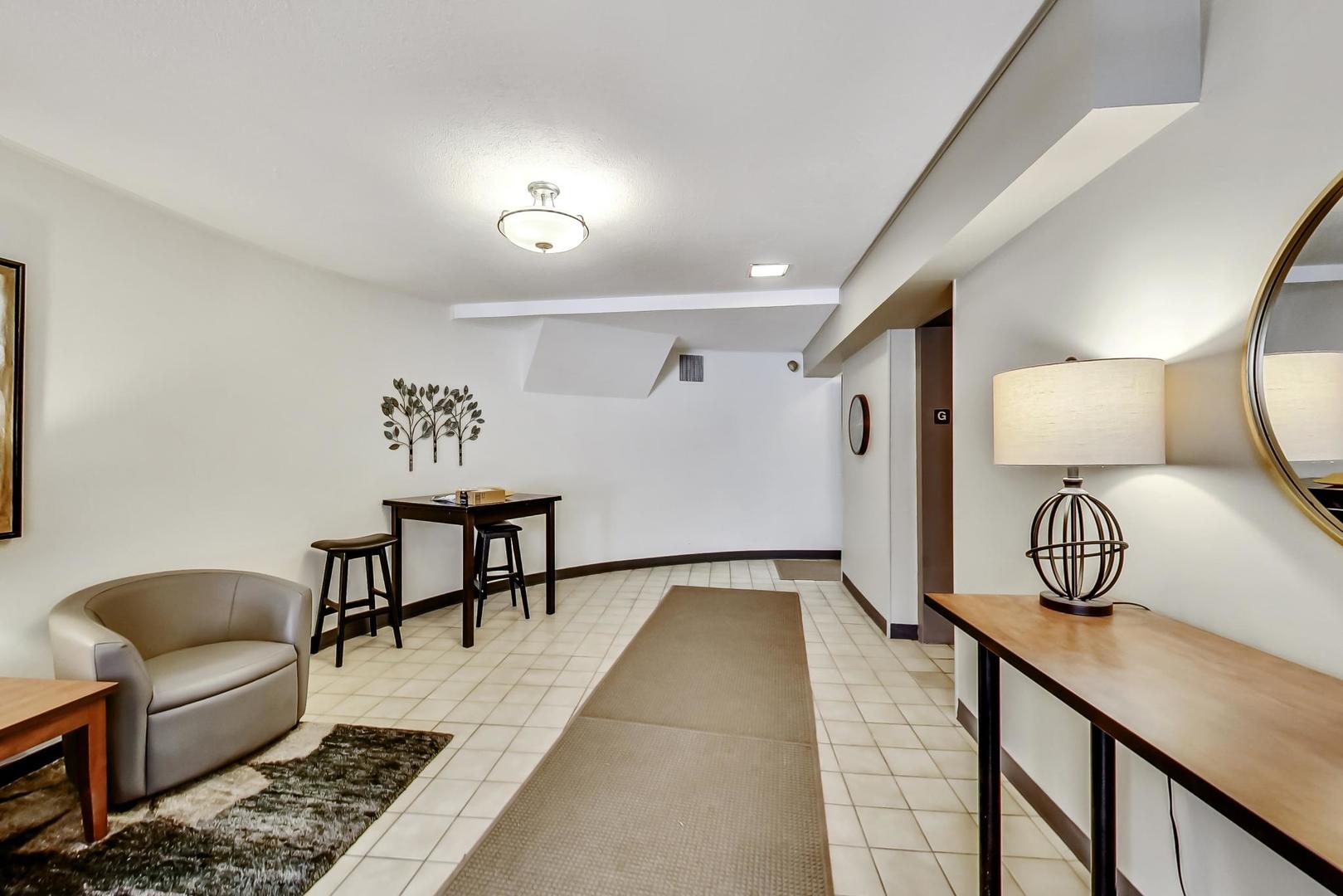 440 Raintree Court 2J