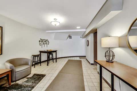 Tiny photo for 440 Raintree Court #2J, Glen Ellyn, IL 60137 (MLS # 12738560)