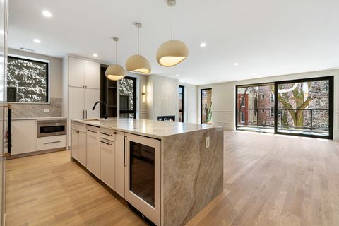 Tiny photo for 822 W Aldine Avenue #3N, Chicago, IL 60657 (MLS # 12598934)