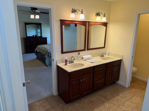 Tiny photo for 2 Dove Lane, Metropolis, IL 62960 (MLS # 12605685)