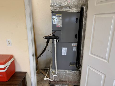 Tiny photo for 2 Dove Lane, Metropolis, IL 62960 (MLS # 12605685)