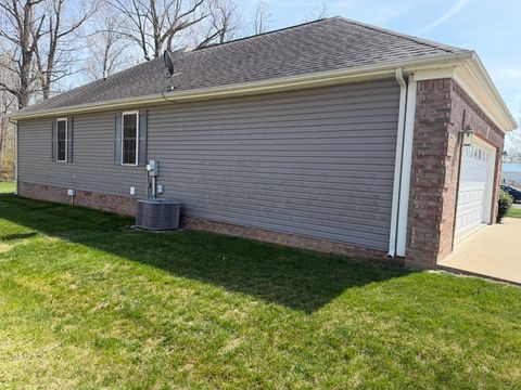 Tiny photo for 2 Dove Lane, Metropolis, IL 62960 (MLS # 12605685)