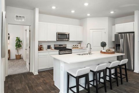 Tiny photo for 6300 Redwood Trail, Wonder Lake, IL 60097 (MLS # 12649430)