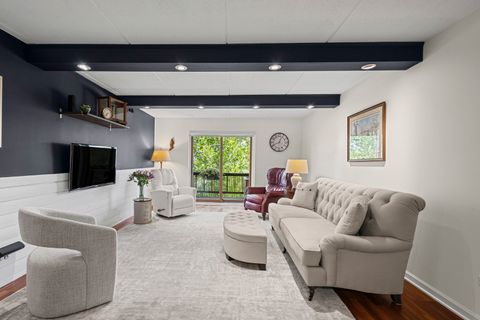 Tiny photo for 505 Redondo Drive #308, Downers Grove, IL 60516 (MLS # 12456462)