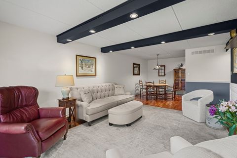 Tiny photo for 505 Redondo Drive #308, Downers Grove, IL 60516 (MLS # 12456462)