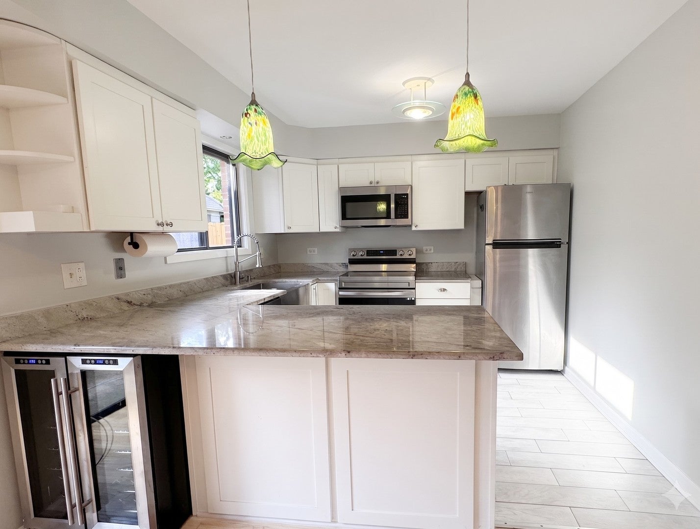 1750 Henley Street 25